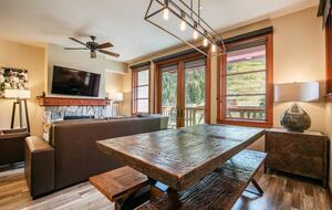 Luxury Alpine Retreat w Stunning Views & Summer/Fall Adventures at Palisades Tahoe - Olympic Valley, California