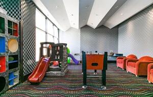 Luxury Alpine Retreat w Stunning Views & Summer/Fall Adventures at Palisades Tahoe - Olympic Valley, California