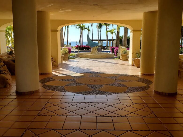 Las Mananitas | Oceanfront Ground Floor Villa Overlooking the Pools and Sea of Cortez! - San José del Cabo, Mexico