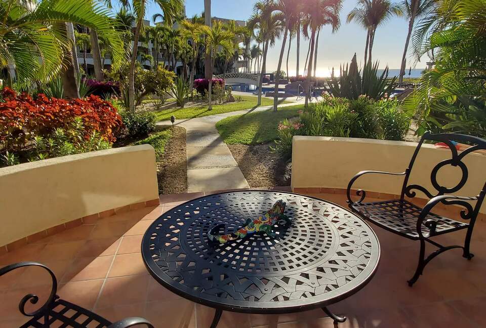 Las Mananitas | Oceanfront Ground Floor Villa Overlooking the Pools and Sea of Cortez! - San José del Cabo, Mexico