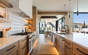 Desert Beach Paradise Palace - Saint George, Utah