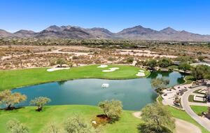 Nearby golf course - within walking distance.