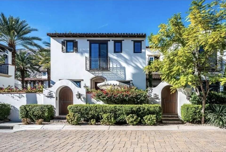 Downtown Chic - Palm Springs, California