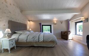 Mas De La Source Farmhouse - Aleyrac, France