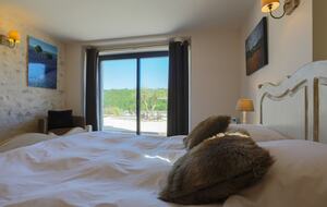 Mas De La Source Farmhouse - Aleyrac, France