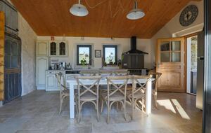 Mas De La Source Farmhouse - Aleyrac, France