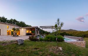 Mas De La Source Farmhouse - Aleyrac, France