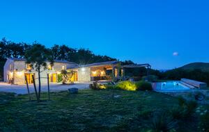 Mas De La Source Farmhouse - Aleyrac, France