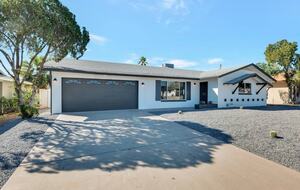 Upscale Scottsdale Getaway - Scottsdale, Arizona