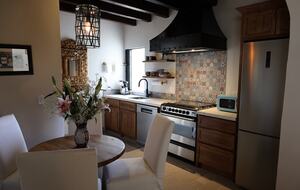 Casita Kitchen/Dining