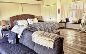 Peaceful Studio Retreat with Sensational Golf Course View and Natural Surroundings - Rancho Santa Fe, California