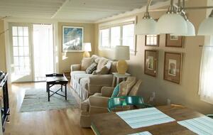 Charming Coastal Maine Beach Cottage - Higgins Beach, Maine