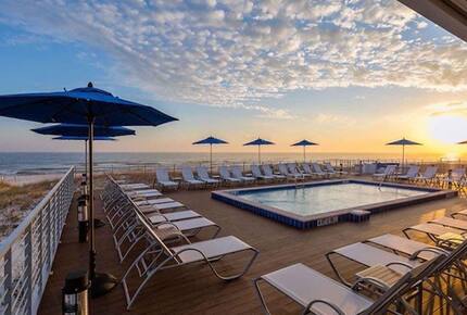 Beach Club Pool
