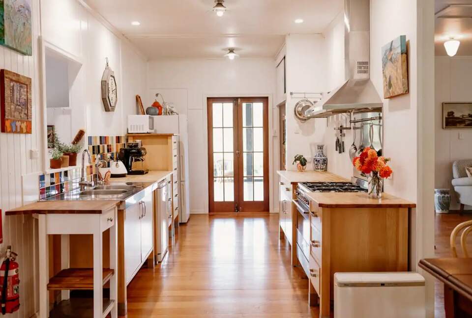 Bunnyconnellen | The Homestead and Hillview Cottage - Plainby, Australia