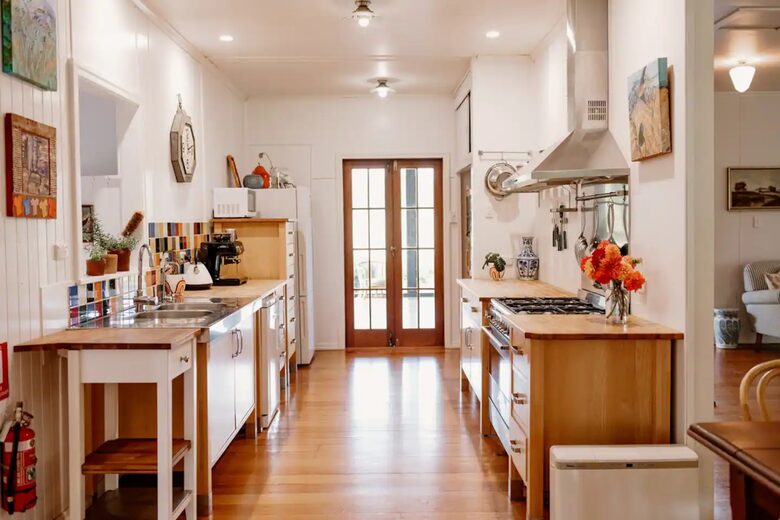 Bunnyconnellen | The Homestead and Hillview Cottage - Plainby, Australia