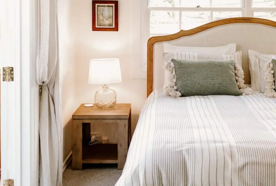 Bunnyconnellen | The Homestead and Hillview Cottage - Plainby, Australia