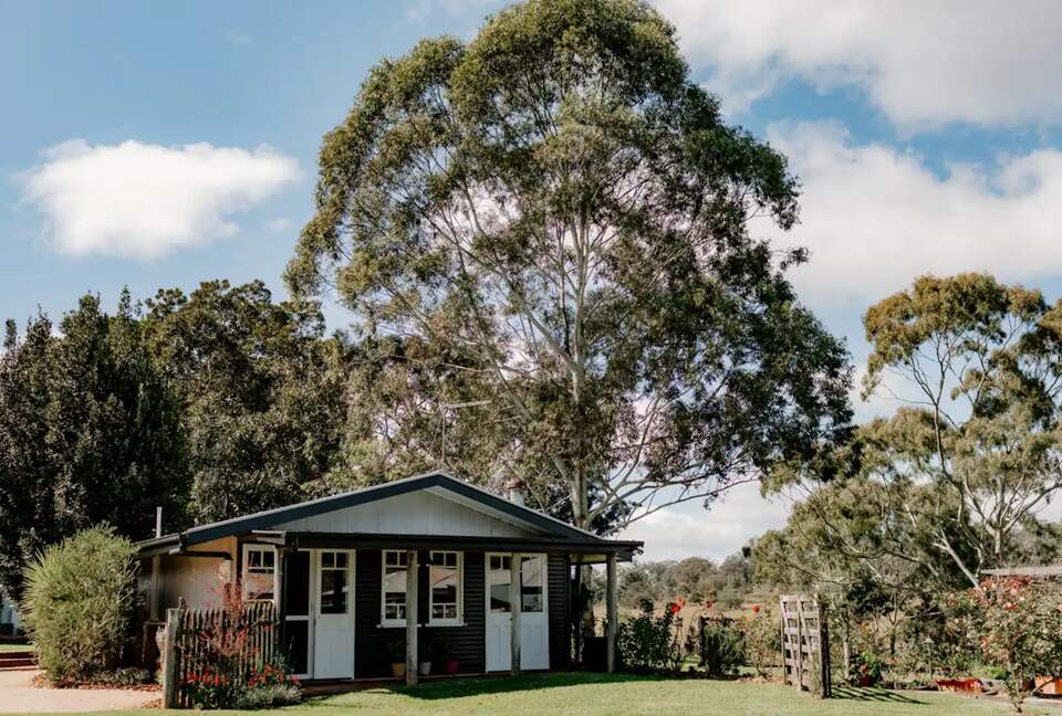 Bunnyconnellen | The Homestead and Hillview Cottage - Plainby, Australia