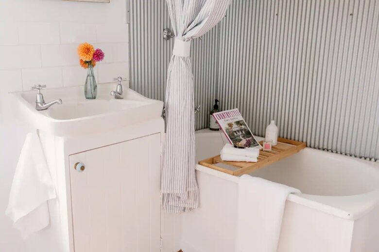 Bunnyconnellen | The Homestead and Hillview Cottage - Plainby, Australia