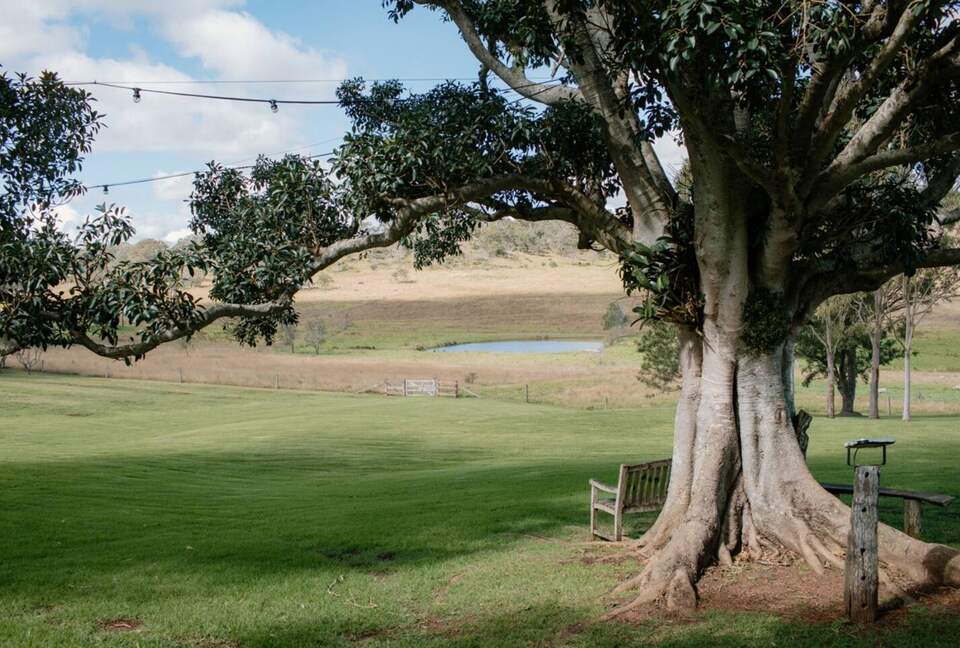 Bunnyconnellen | The Homestead and Hillview Cottage - Plainby, Australia