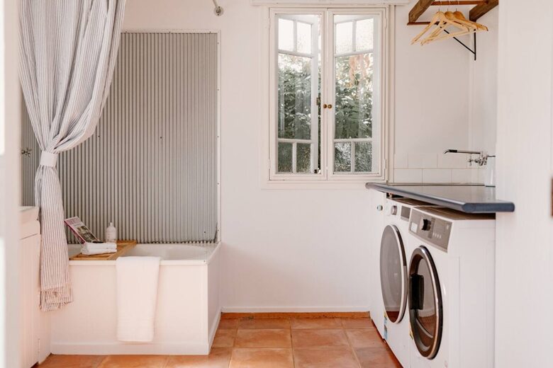 Bunnyconnellen | The Homestead and Hillview Cottage - Plainby, Australia