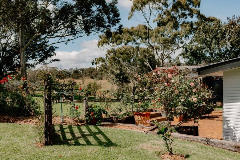 Bunnyconnellen | The Homestead and Hillview Cottage - Plainby, Australia