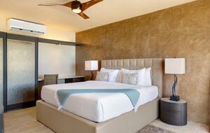 6 BR Villa On Crocus Bay W/ Pool & Concierge! Beautiful Anguilla. - The Valley, Anguilla