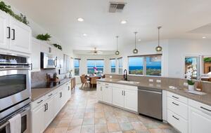 Hawaiian Luxury home with Infinity Heated Pool & Breathtaking Views in Paradise - Kailua Kona, Hawaii