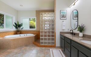 Hawaiian Luxury home with Infinity Heated Pool & Breathtaking Views in Paradise - Kailua Kona, Hawaii