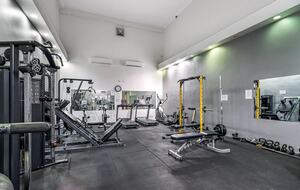 Luxurious Skyhome with Panoramic Views & Beach Location - Gold Coast, Australia