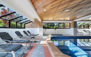 Luxurious Skyhome with Panoramic Views & Beach Location - Gold Coast, Australia