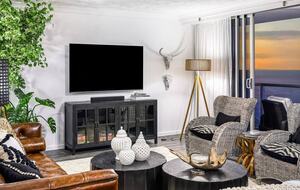 Luxurious Skyhome with Panoramic Views & Beach Location - Gold Coast, Australia