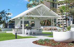 Luxurious Skyhome with Panoramic Views & Beach Location - Gold Coast, Australia