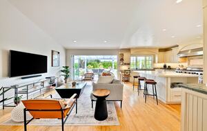 Coastal Garden Retreat - Encinitas, California