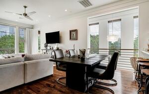 Luxury Downtown Home Walk To River + Gym - Houston, Texas