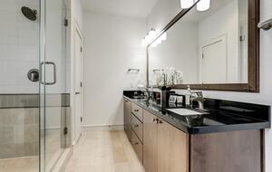 Luxury Downtown Home Walk To River + Gym - Houston, Texas