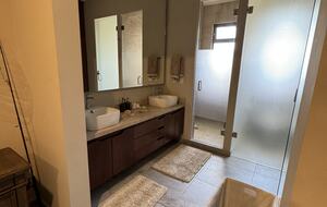 Master bedroom bathroom