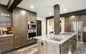 Mountain Swiss Chalet between Vail Resort and Beaver Creek Resort - Avon, Colorado