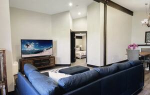 2 bedroom lock off living room