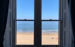 Bass Rock Beachside Flat - North Berwick, United Kingdom