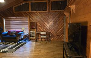 Primary Bedroom - Workspace