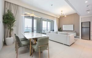2-Bedroom Condo with Stunning Dubai Skyline Views - Dubai, United Arab Emirates