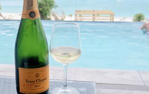 Glass House: BVI Paradise with Private Beach - Jost van dkye, Virgin Islands, British