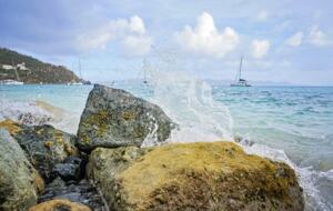 Glass House: BVI Paradise with Private Beach - Jost van dkye, Virgin Islands, British