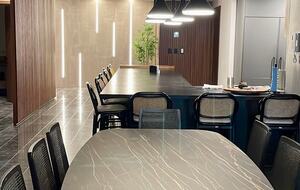 8 people dining room