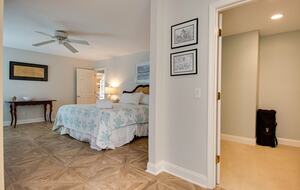Two Minute Walk to Beach | 3 Primary Suites with Private Pool - Hilton Head Island, South Carolina
