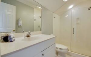 Two Minute Walk to Beach | 3 Primary Suites with Private Pool - Hilton Head Island, South Carolina