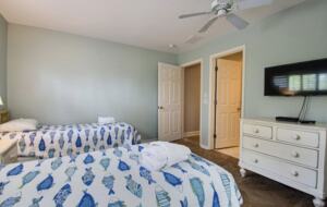 Two Minute Walk to Beach | 3 Primary Suites with Private Pool - Hilton Head Island, South Carolina