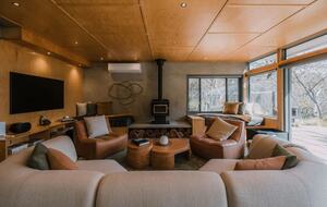W I L D A C R E S Luxe Lodge on 40 Acres in the UNESCO World Heritage Blue Mountains - Blackheath, Australia