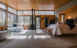 W I L D A C R E S Luxe Lodge on 40 Acres in the UNESCO World Heritage Blue Mountains - Blackheath, Australia