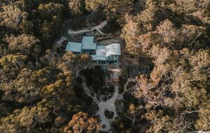 W I L D A C R E S Luxe Lodge on 40 Acres in the UNESCO World Heritage Blue Mountains - Blackheath, Australia